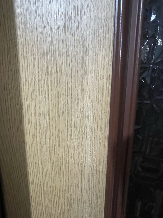 Міжкімнатні двері 8 штук + 2 вхідних дверей