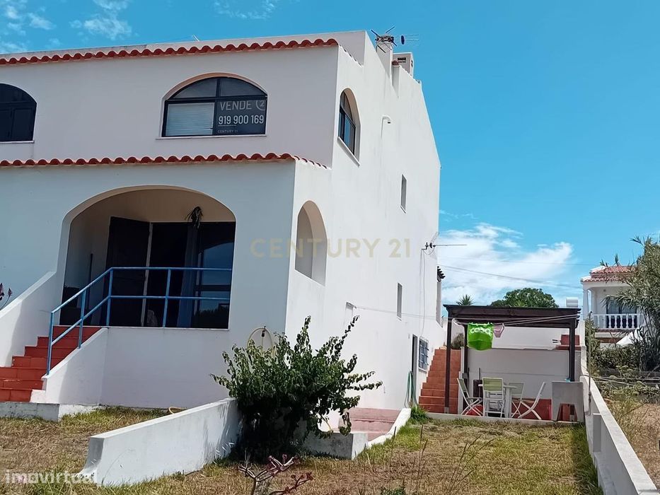 Moradia T2 com vista praia de Monte Clérigo | Aljezur