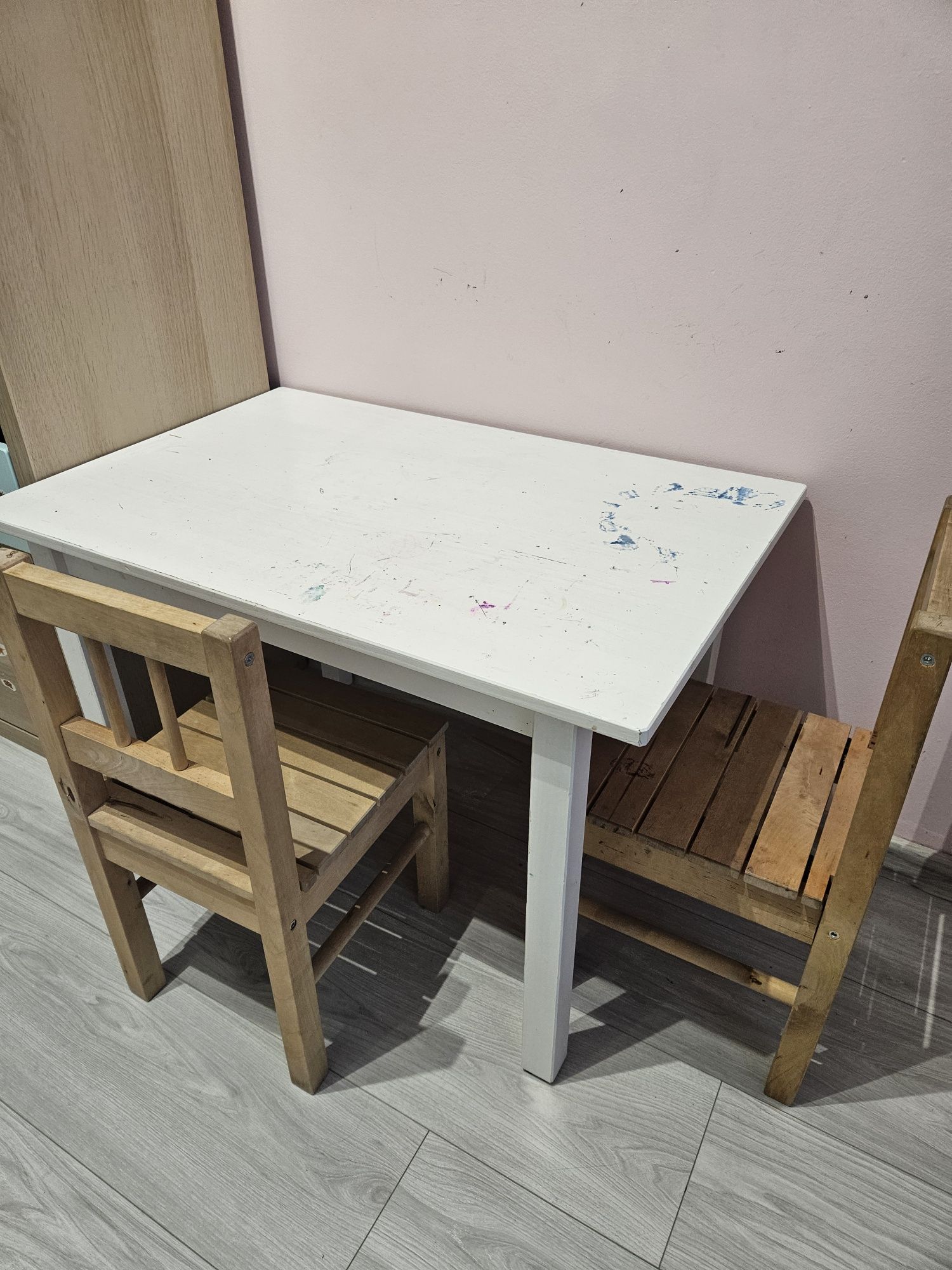 Stolik i krzesełka Ikea