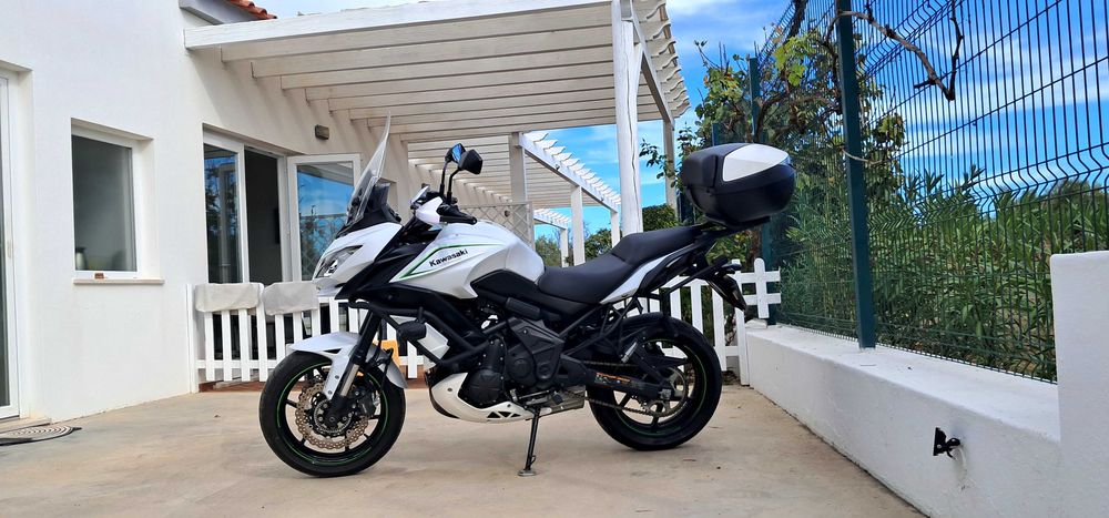 Kawazaky Versys 650 muitos extras