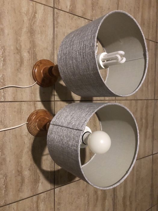 Conjunto de 2 Candeeiros de Mesa – Estilo Elegante, Excelente Estado