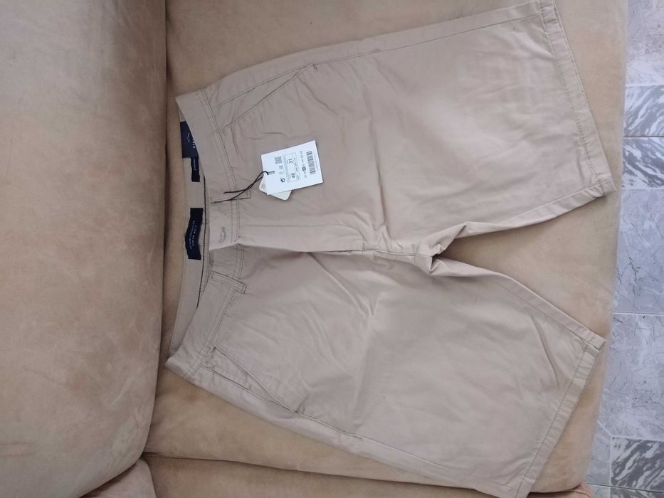 Tenho duas Bermudas masculina