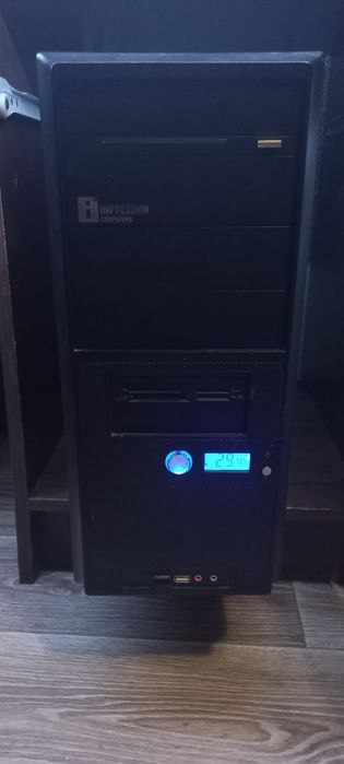 Продаю електроніку.Монітори,і компліктующе до комп'ютера звертайтеся.