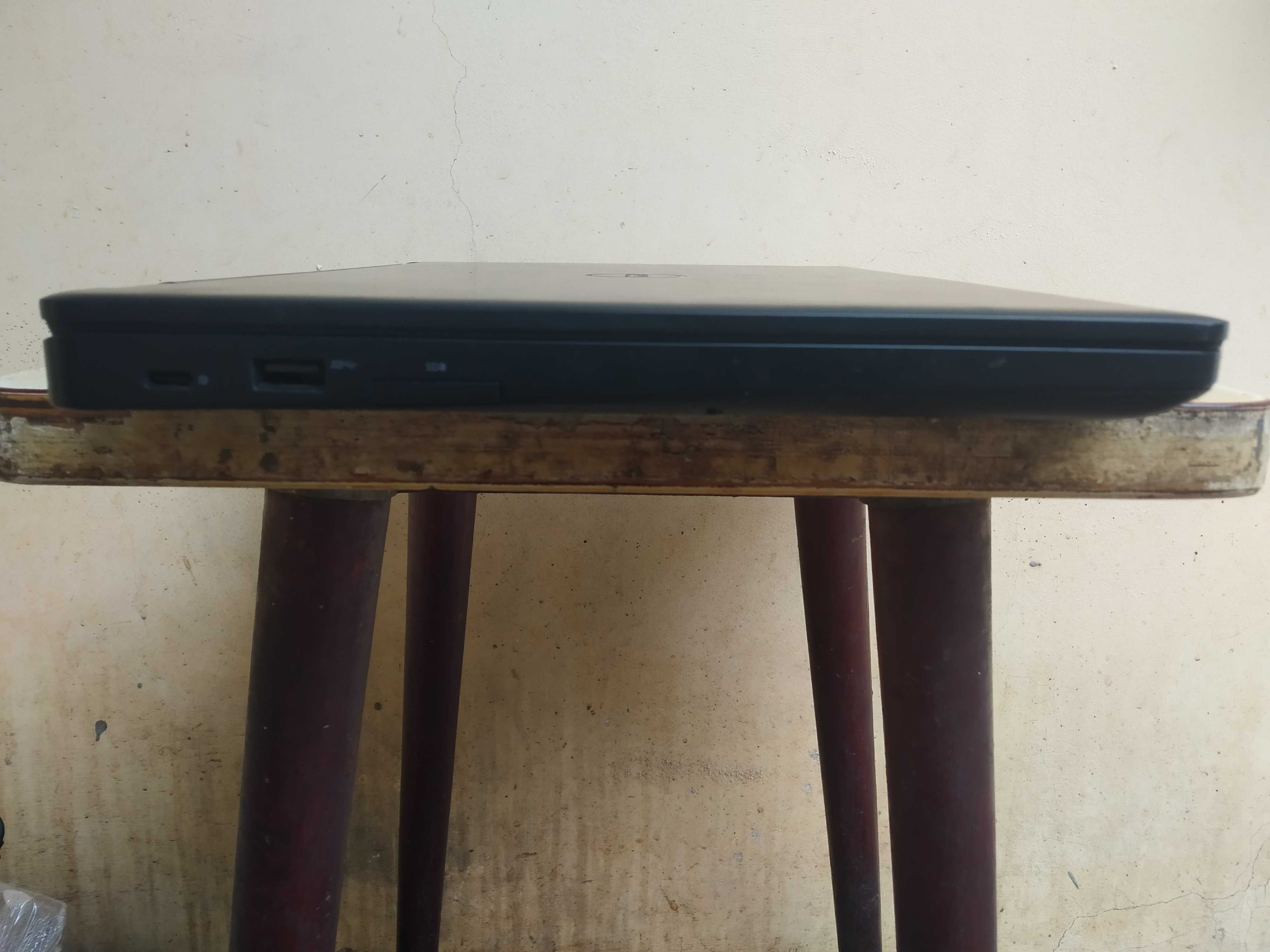 Dell 5480 (Core i5 7300)
