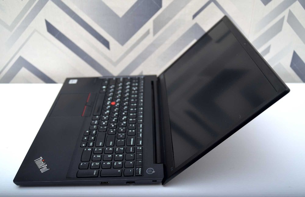 Lenovo ThinkPad E15/ i5-10210U / 256/512 SSD / 8/16 RAM/ 15,6 fhd IPS/