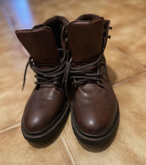 Botas castanhas ZARA