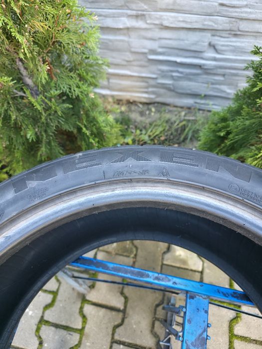 2szt zima 235/45-18 98V Nexen WinGuardSport 6mm