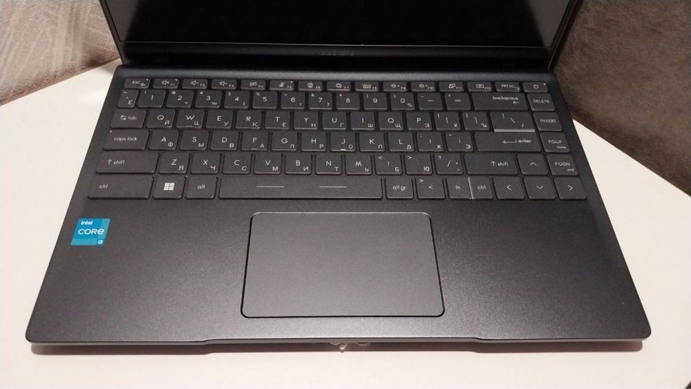 Ноутбук (Laptop) MSI Modern 14 B11MOU-874XUA Carbon Gray