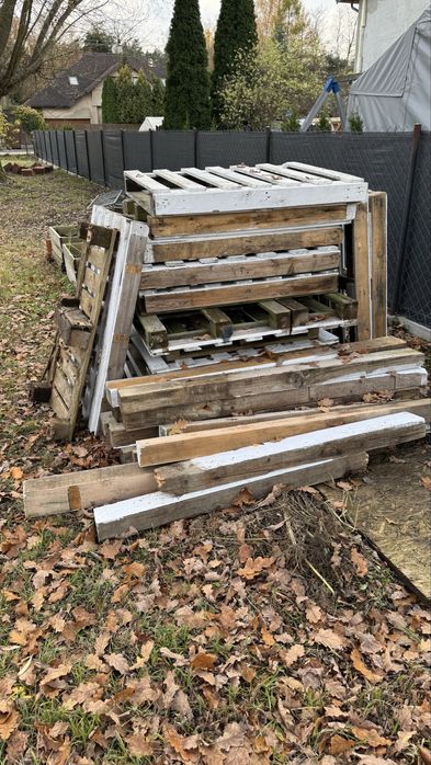 Oddam za darmo palety i drewno z płotu