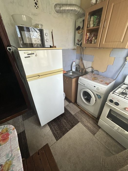 Продам квартиру 2 комнатную (42мкв)