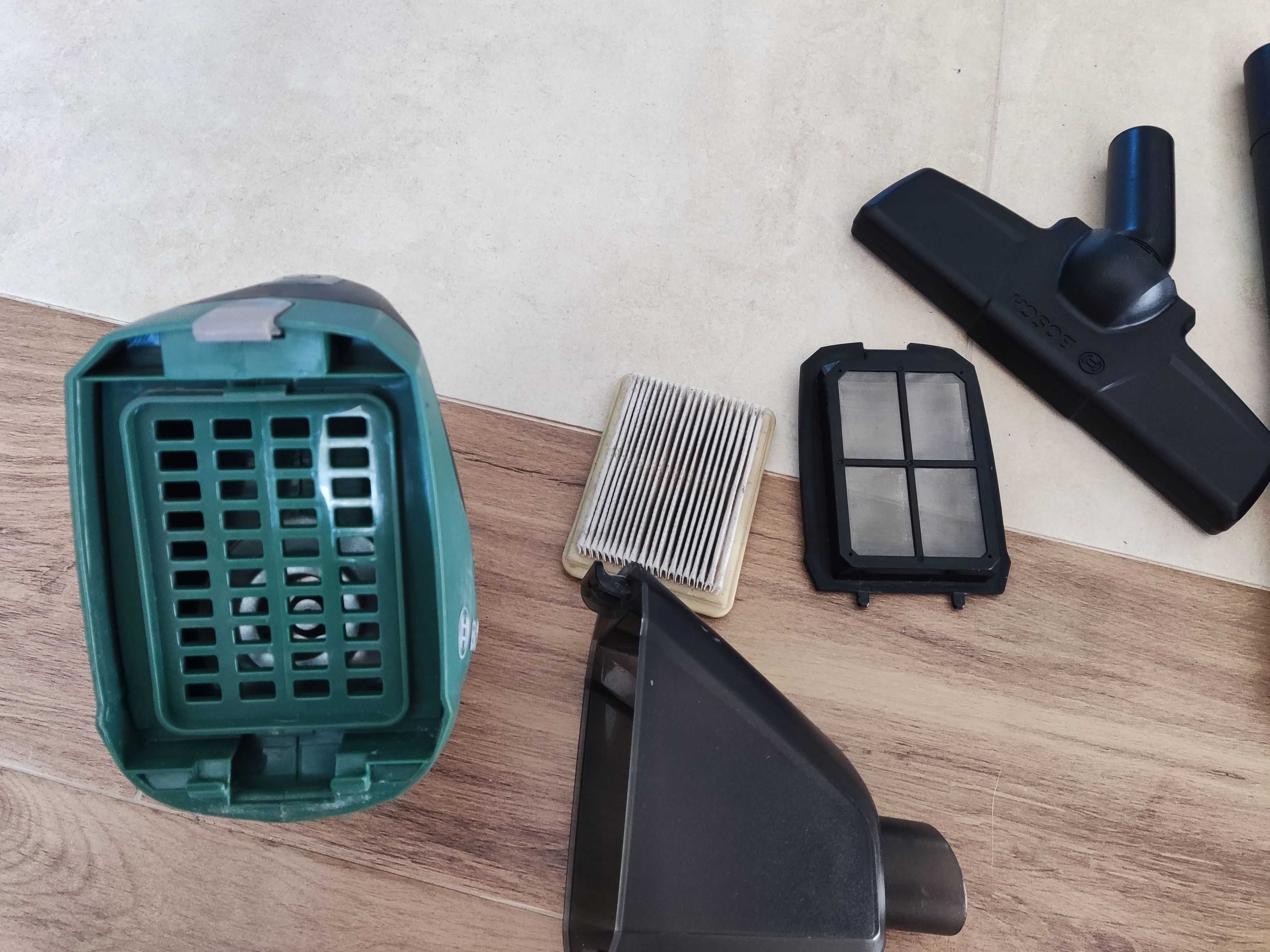 Odkurzacz Bosch Universal Vac 18