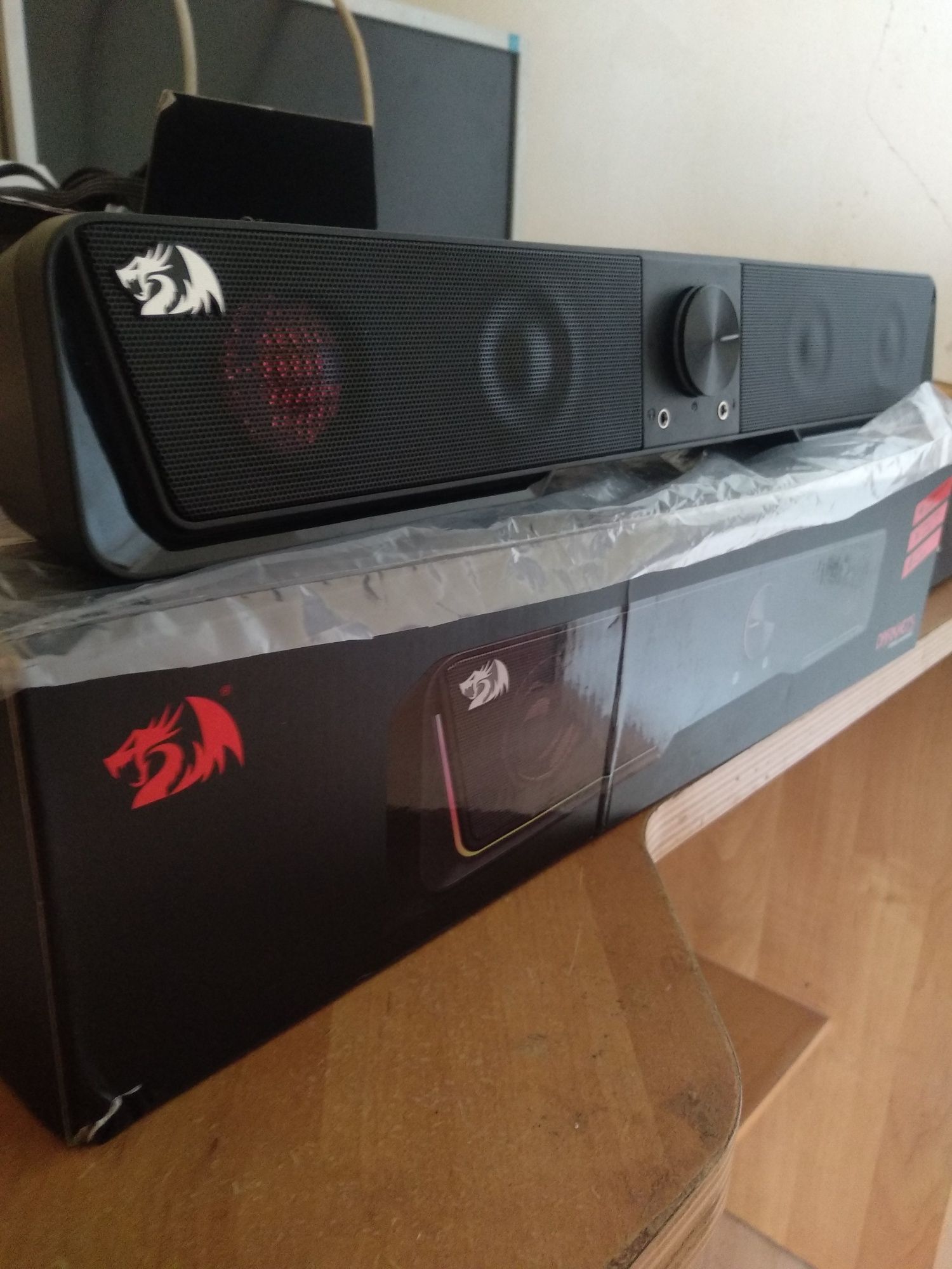 "Mini soundbar"Darknets do komputera,RGB!,obsługa BT!,(dla graczy)