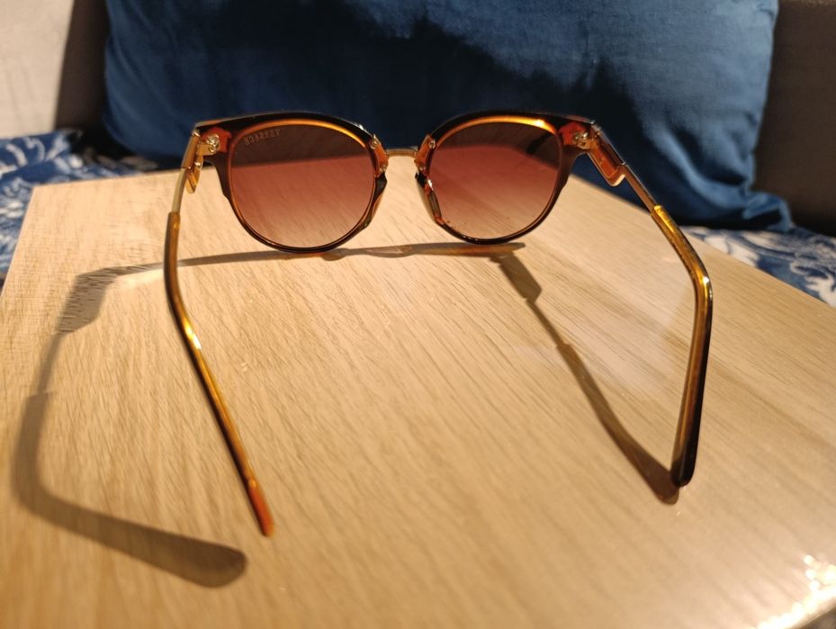 Louis Vuitton, Versace okulary przeciwsłoneczne.