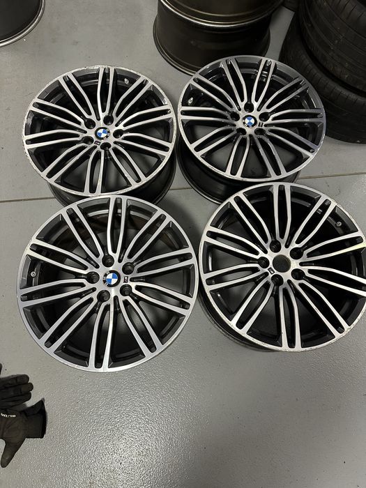 Oryginalne fekgi  19’ BMW style 664M + opony lato