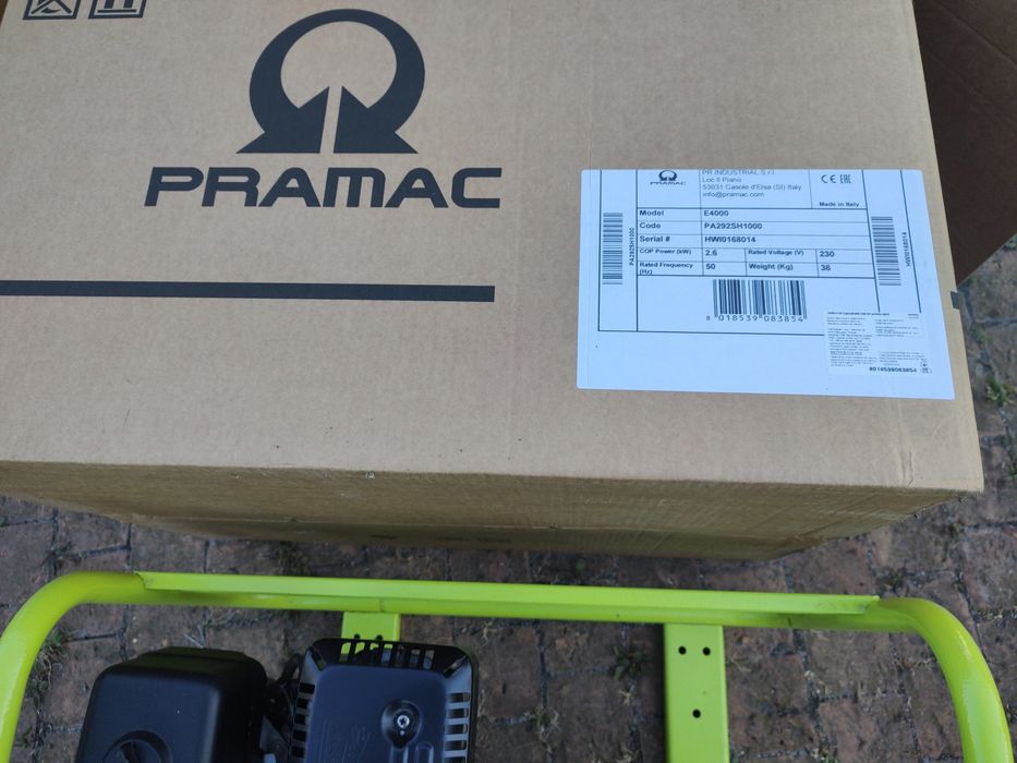 Бензиновый генератор Pramac E4000 мотор Honda
Бензиновый генератор Pr