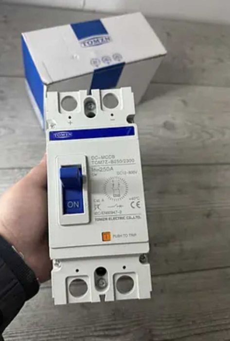 Автомат TOMZN постійного струму 250А,  для акб, перемички