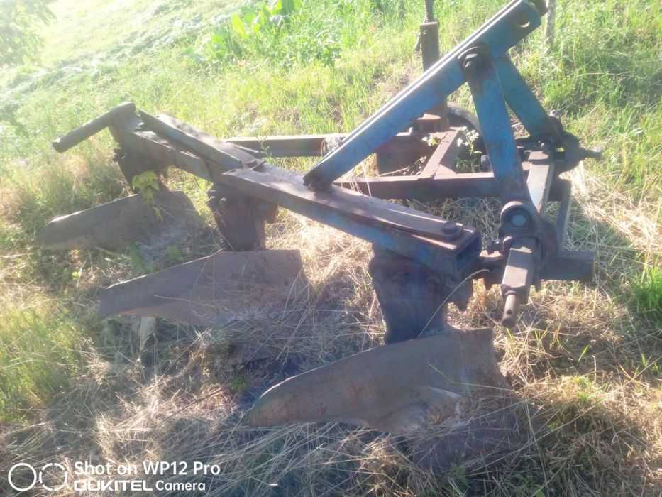 Продаю плуг 3,35