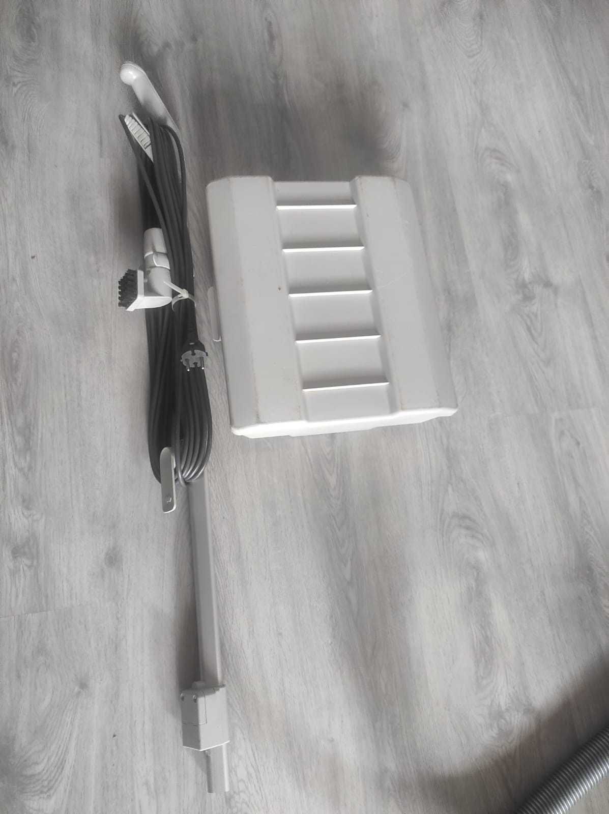 SEBO DUO szorowarka walcowa, używana.