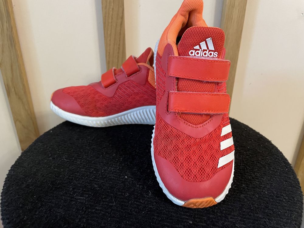 Дитячі кросівки Adidas розмір 31