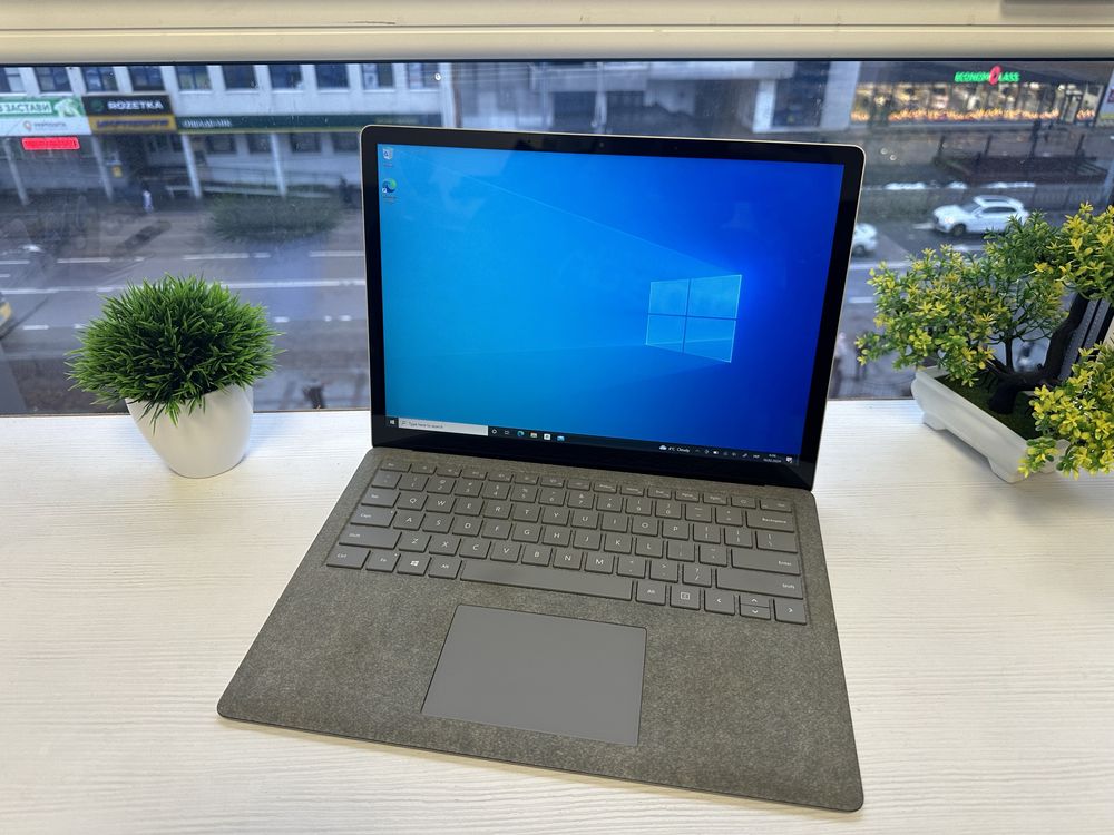 Металевий  Ультрабук Microsoft Laptop 1769 13.3" QHD 8/128 GB SSD
