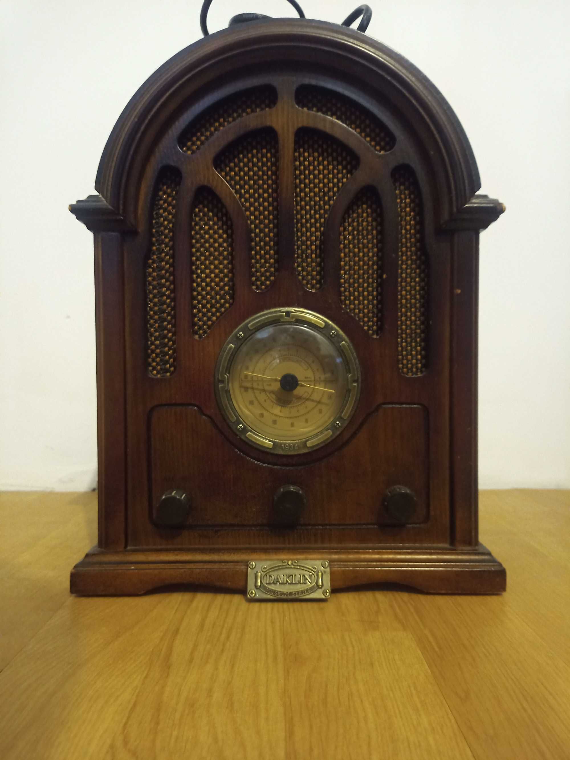 Retro radio model 1932/34