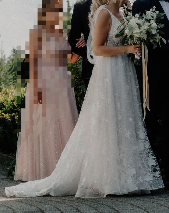 Suknia ślubna S/M z trenem