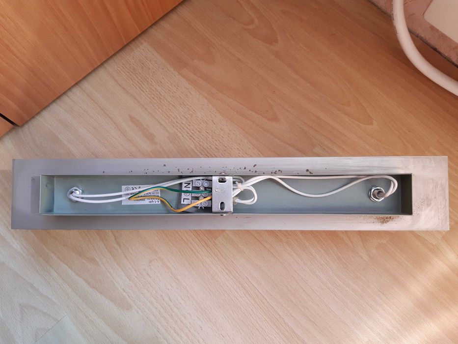 Світильник на 3 лампочки прямокутний