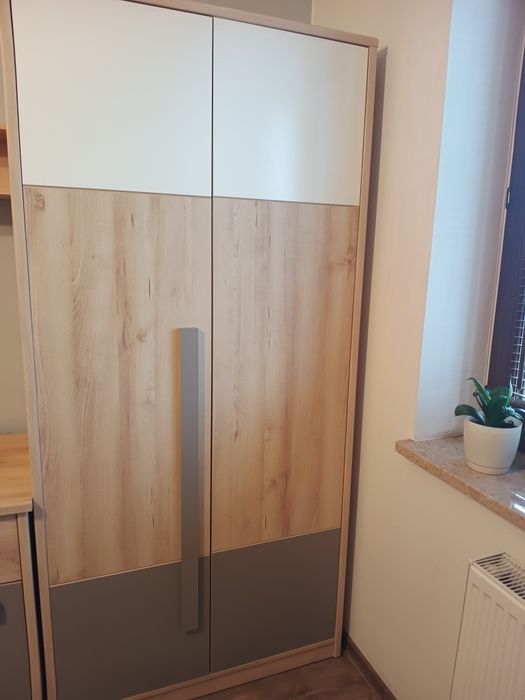 Meble młodzieżowe. Zestaw mebli.