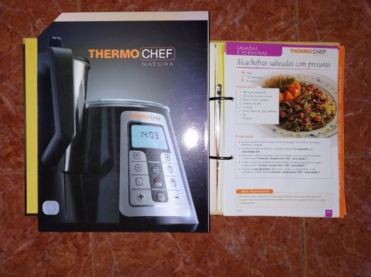 Robot de Cozinha ThermoChef/Club Natura - c/acessórios e livro cozinha