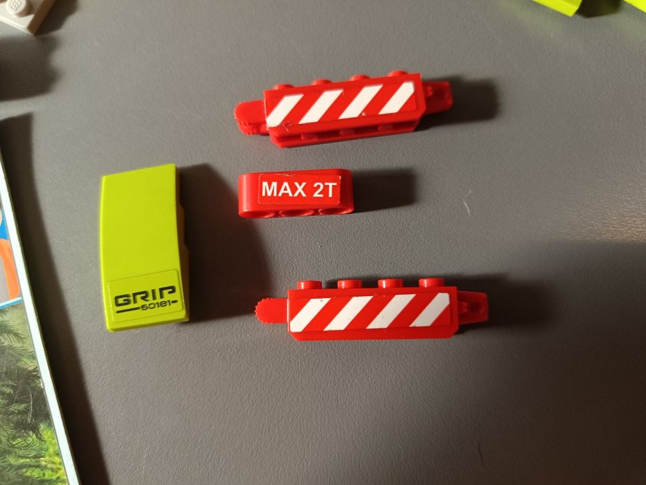 Lego city Traktor leśny 60181