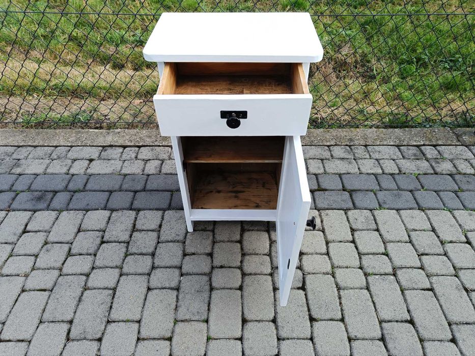 NAKASLIK biały / SZAFKA drewniana stara 50x30 wys 80cm / Nocna antyk