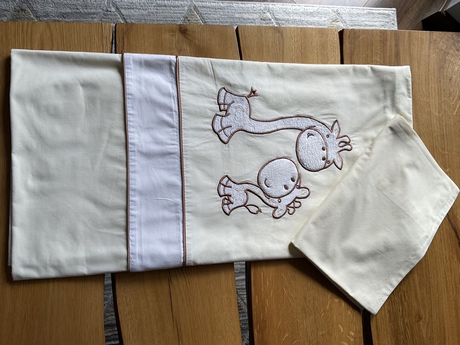 Komplet poscieli do dziecięcego łóżeczka