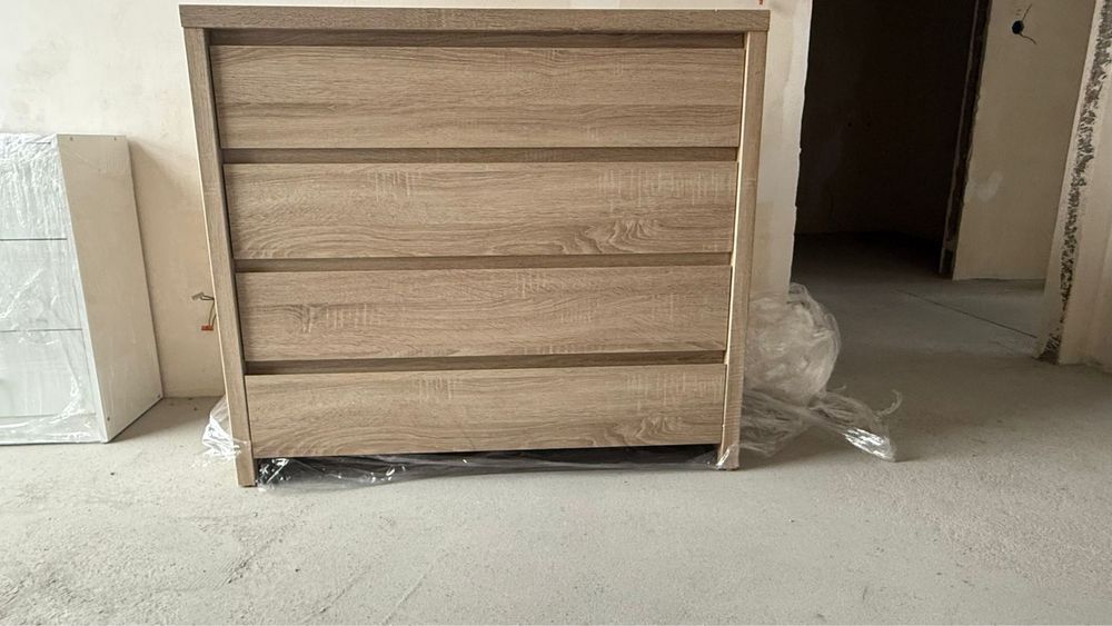 Komoda w kolorze dąb sonoma