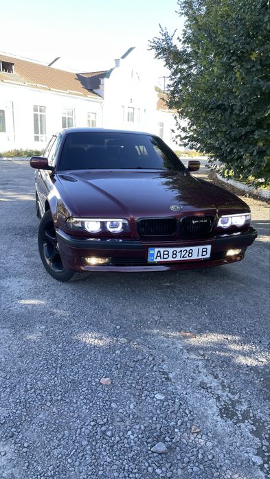BMW E38 730d 2001