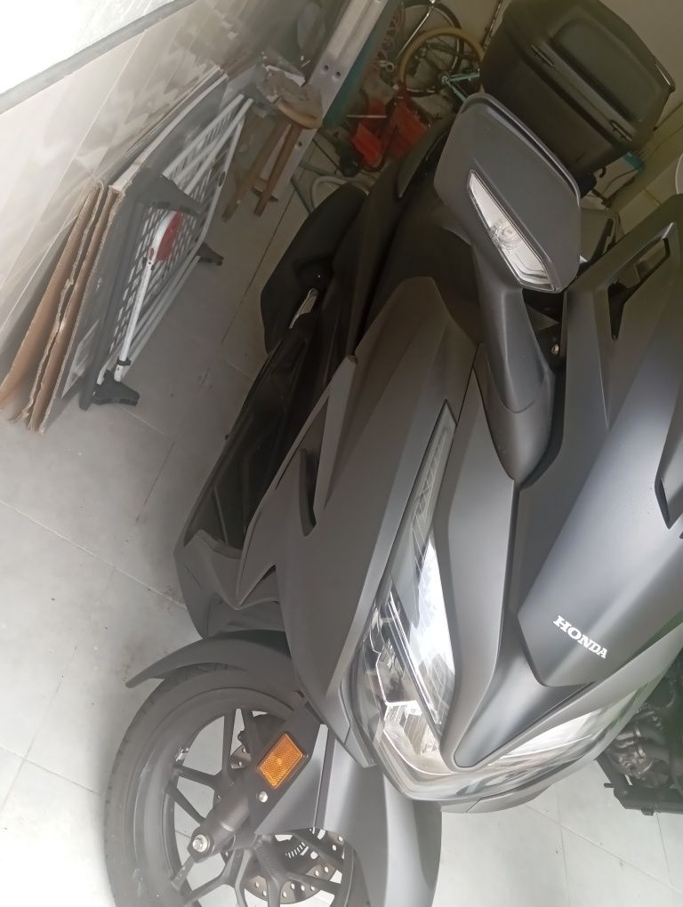 Honda forza 125 cc