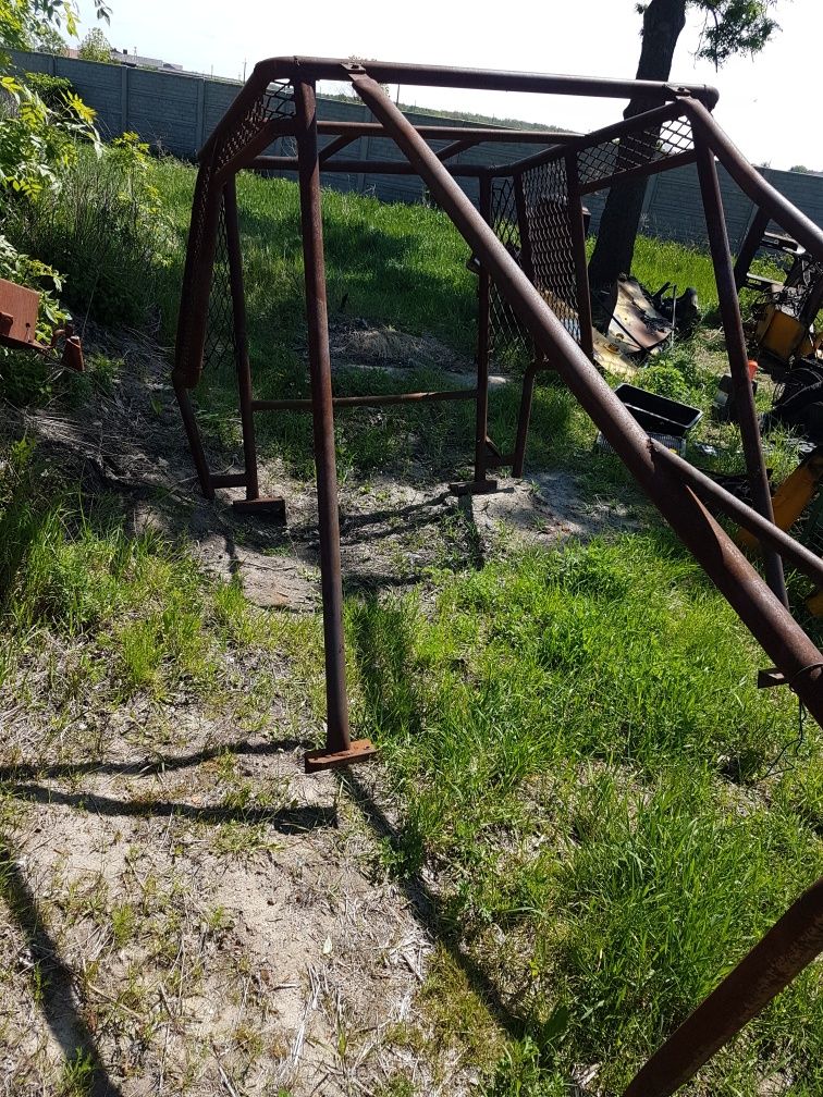 Zabudowa Rama Leśna Valtra Fendt