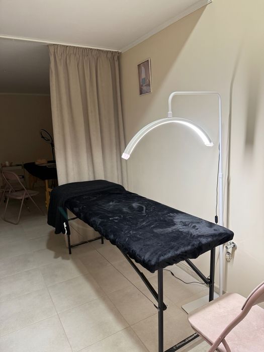 Місце в оренду візажист та лешмейкер