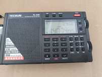 Радіоприймач Tecsun PL-330 з додатковим акумулятором, цілий, чистий.