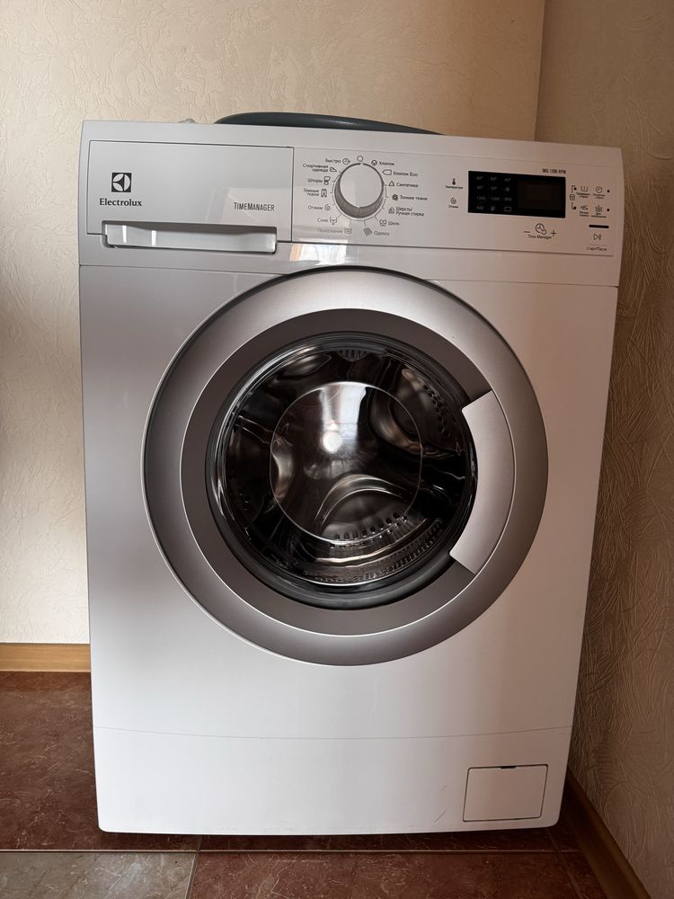 Пральна машина Electrolux