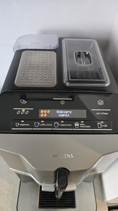 Ekspres ciśnieniowy Siemens EQ300