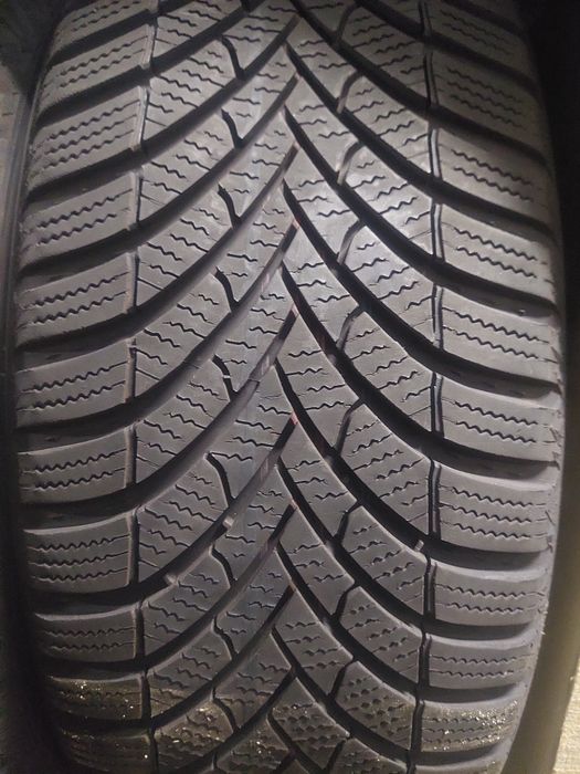 Пара зимової гуми зима зимня Semperit R16 205 60