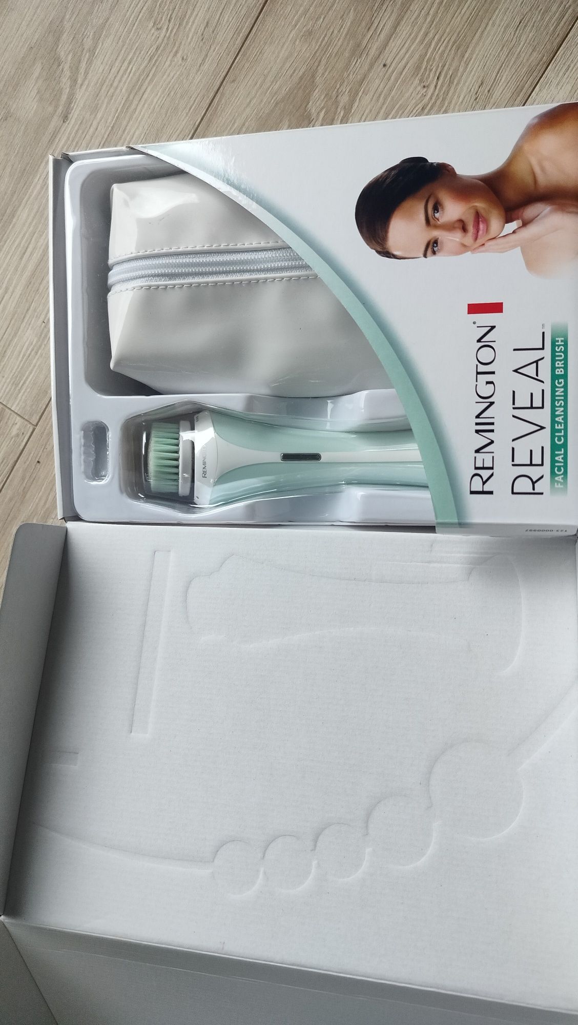Remington Reveal szczoteczka do twarzy