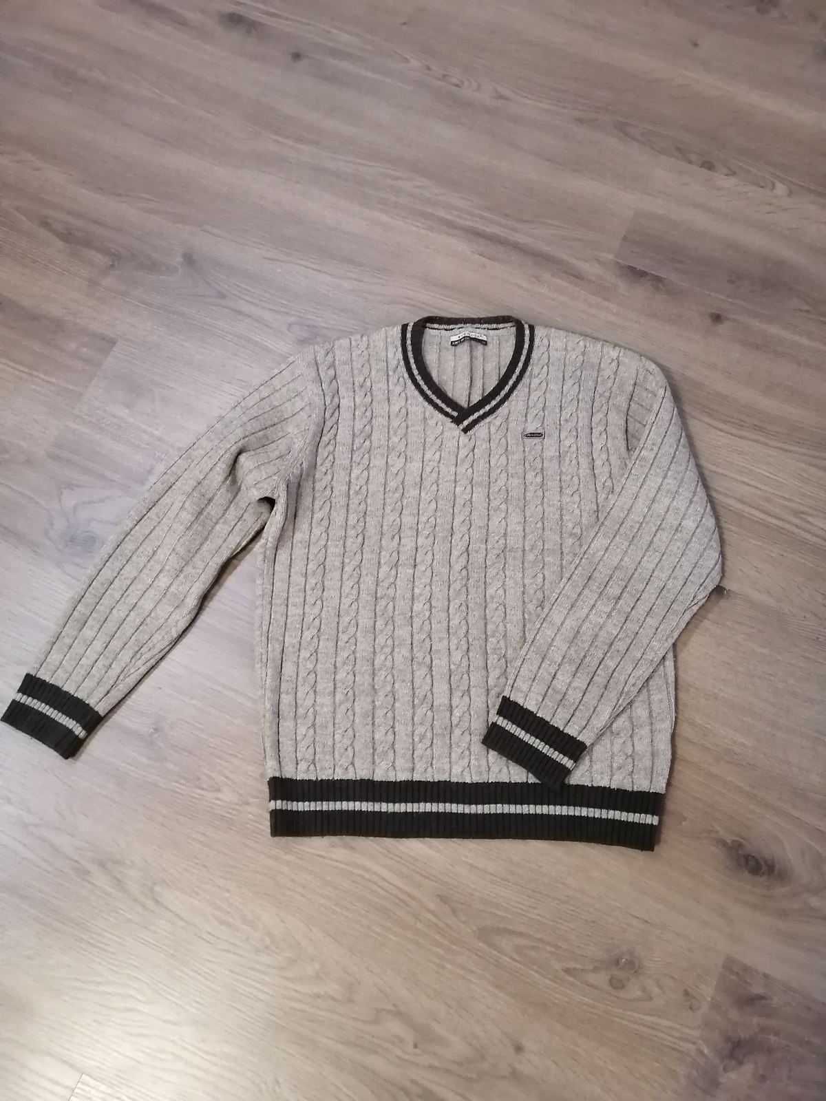 Подростковый свитер