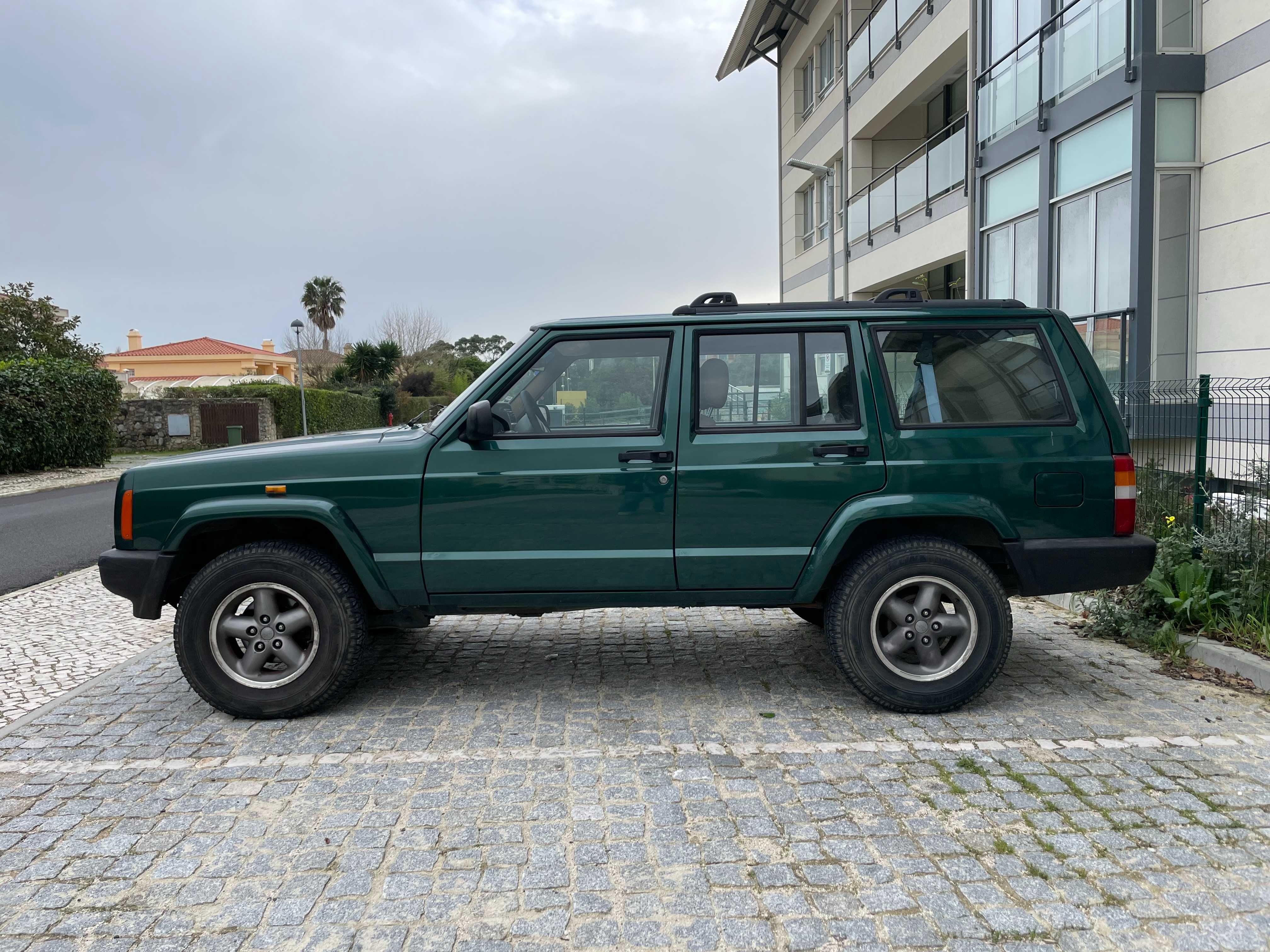 Jeep Cherokee XJ 2.5TD Sport