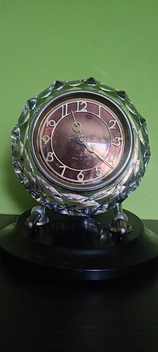 Zabytkowy radziecki zegar