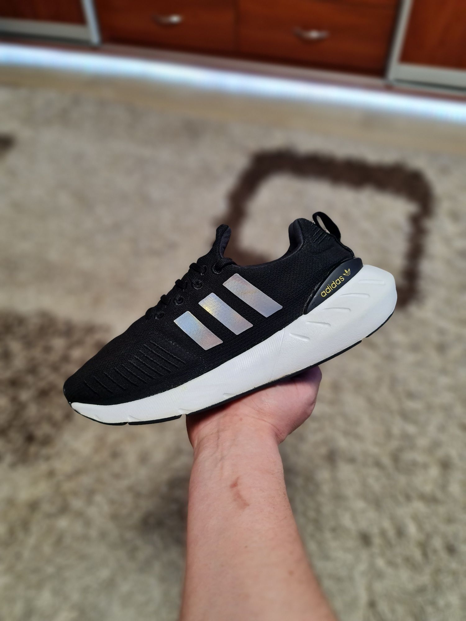 Оригинальные кроссовки Adidas Swift Run 22 40р. 25см.