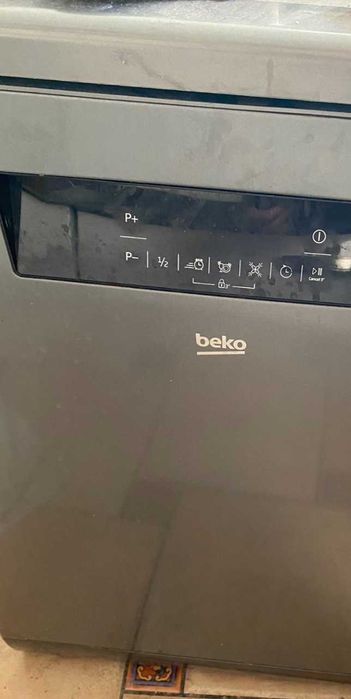 Zmywarka Beko DFN38530G