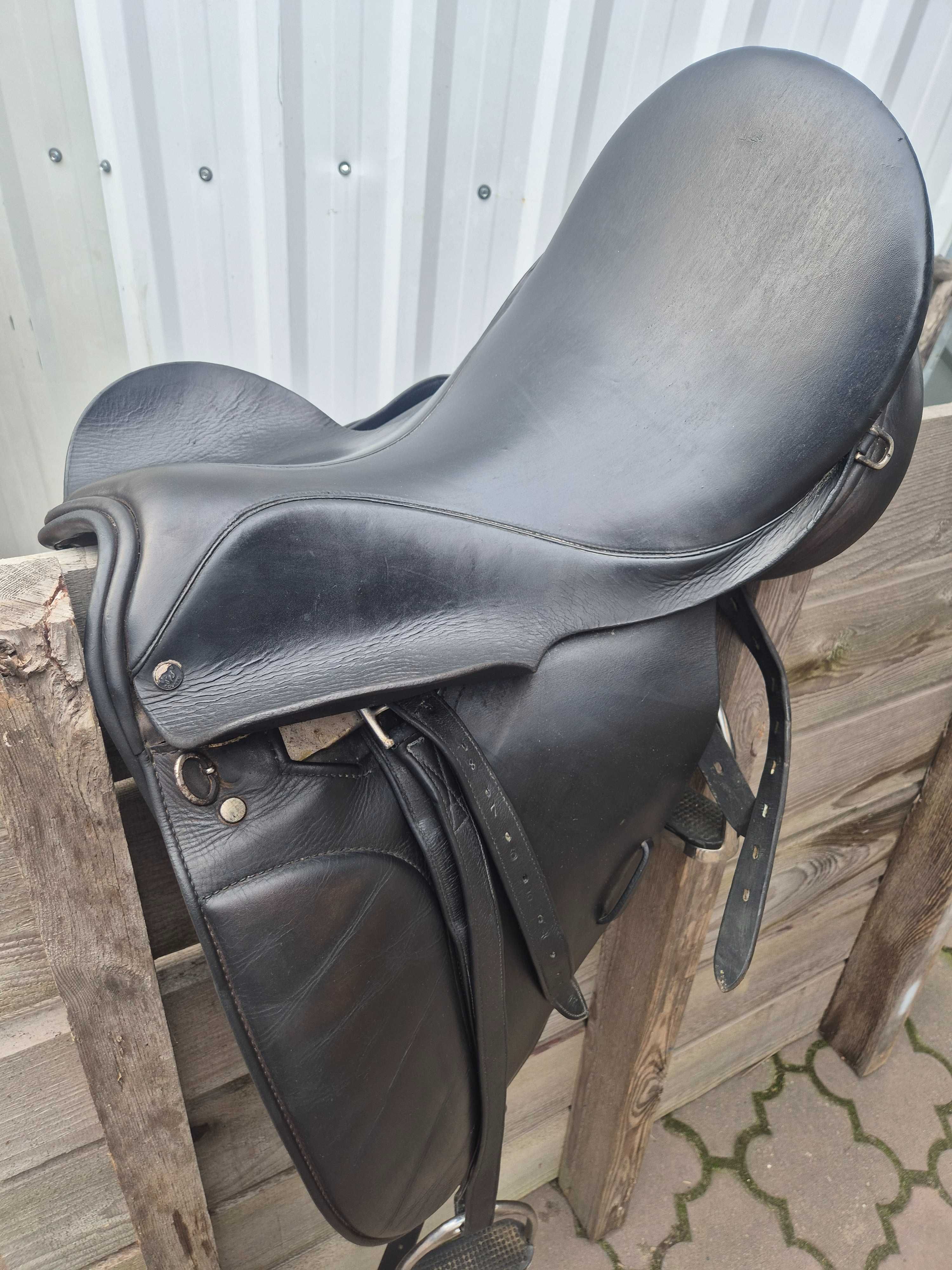 Siodło skokowe County Saddlery -  - 17,5