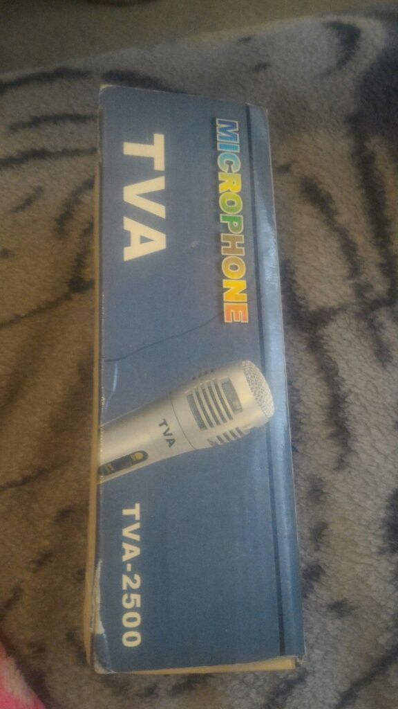 Микрофон ТVA 2500 в коробке
