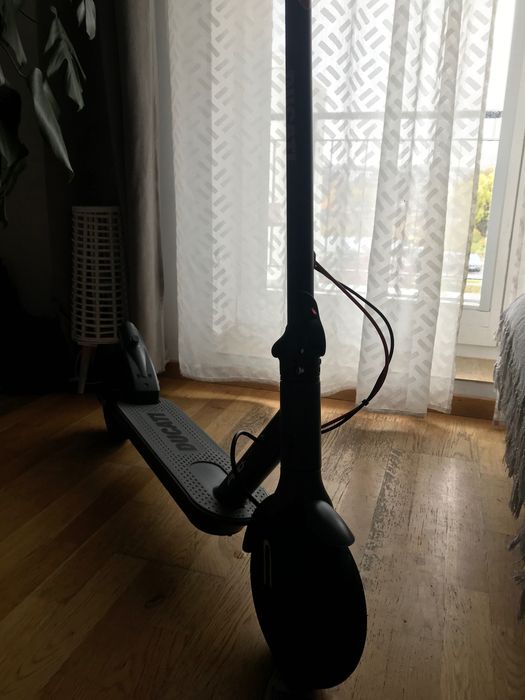 Hulejnoga elektryczna Ducati 1 evo 2023. 350 w